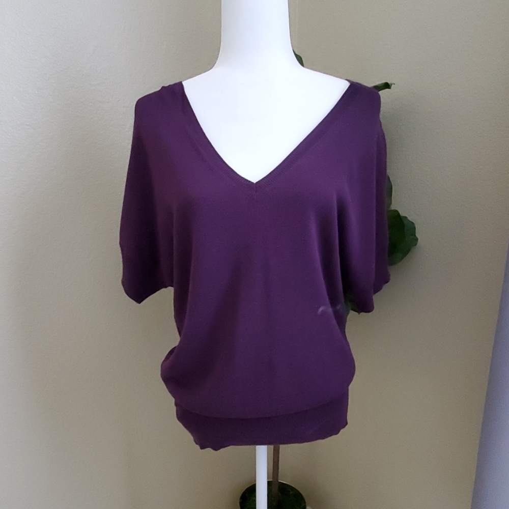 H&M Short Sleeve Sweater Size M